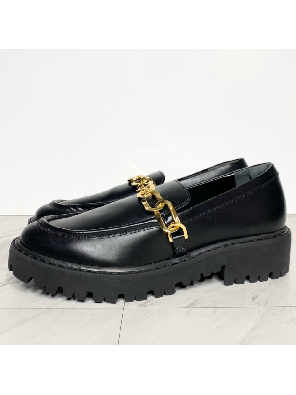 New! Schutz Christie Casual Black Lug Sole Loafer 7B